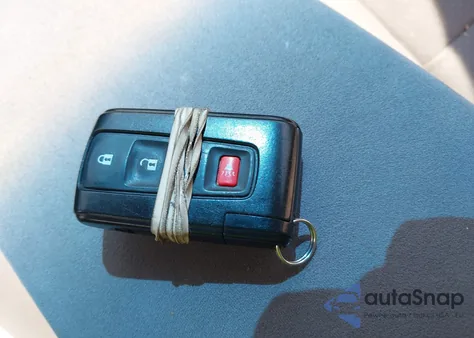 2006 Toyota Prius z USA, uszkodzony, nr VIN JTDKB20U363145364